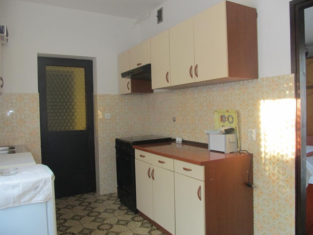 Apartment Razum Пула Екстер'єр фото